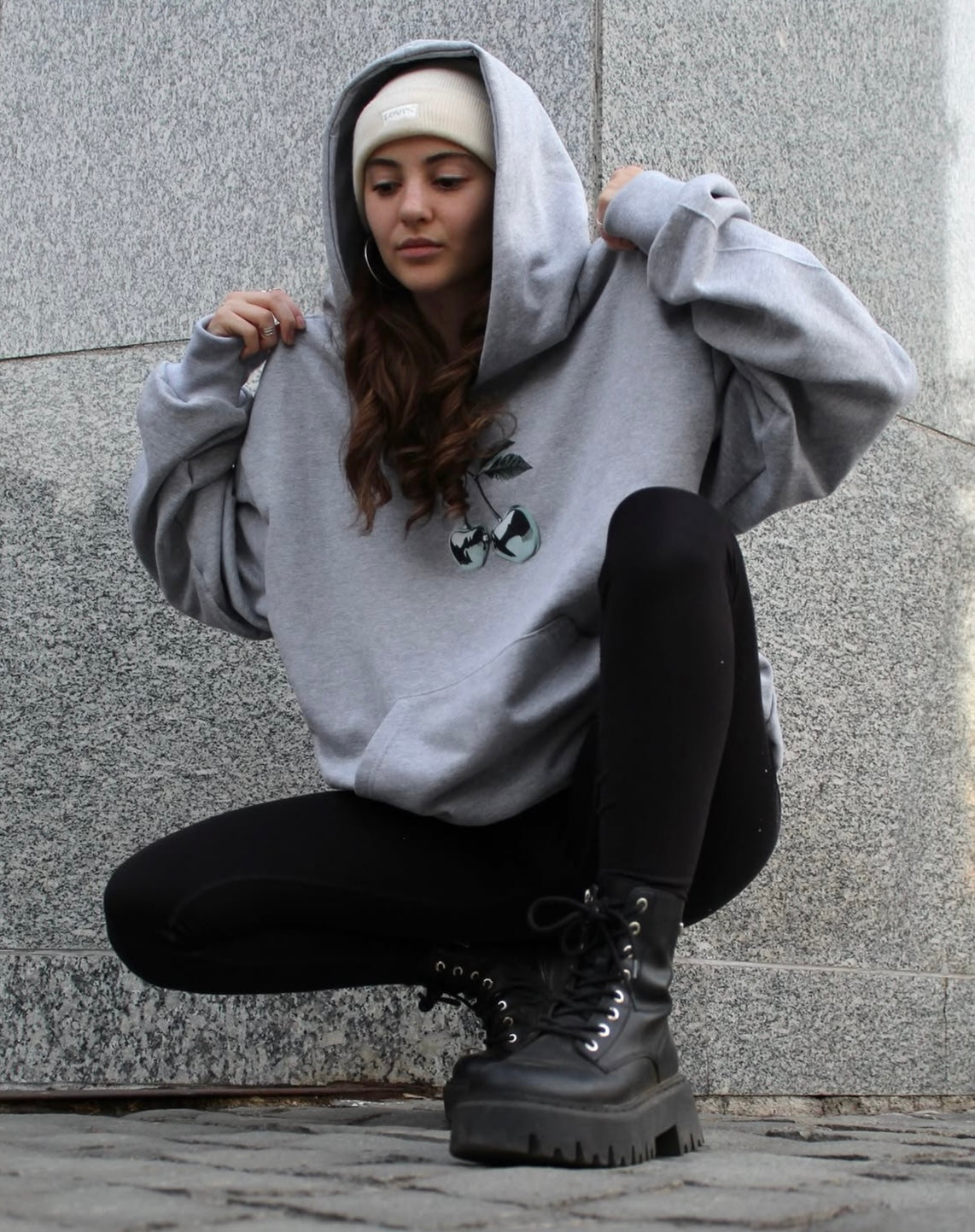 Cherry Silver -Hoodie Mangas Globos grey