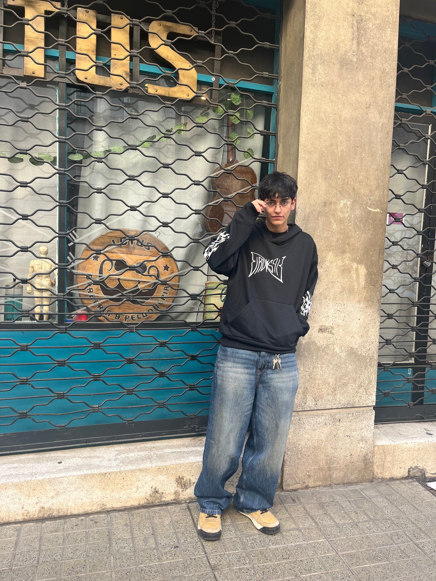Hoodie butterfly modelo mangas globo ⭑
