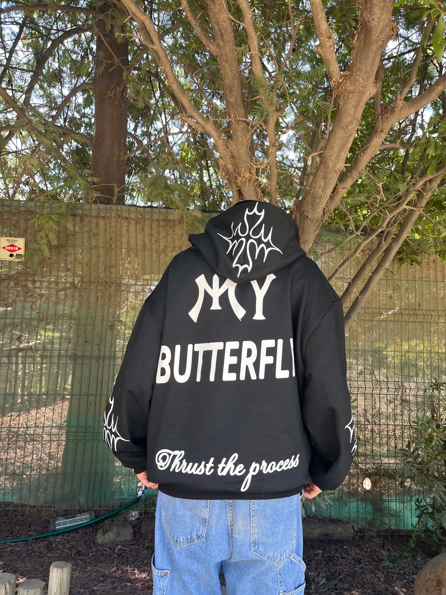 Hoodie my butterfly modelo mangas globo ♥︎