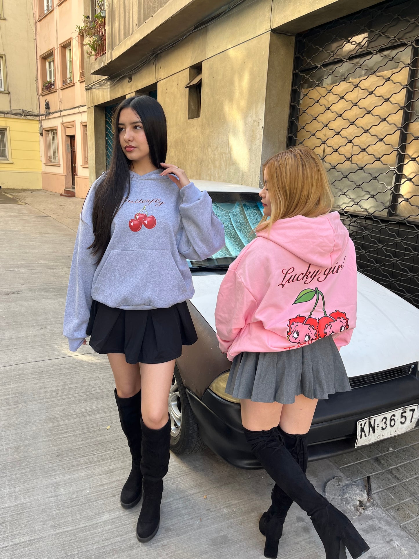 Hoodie lucky modelo manga globo pink