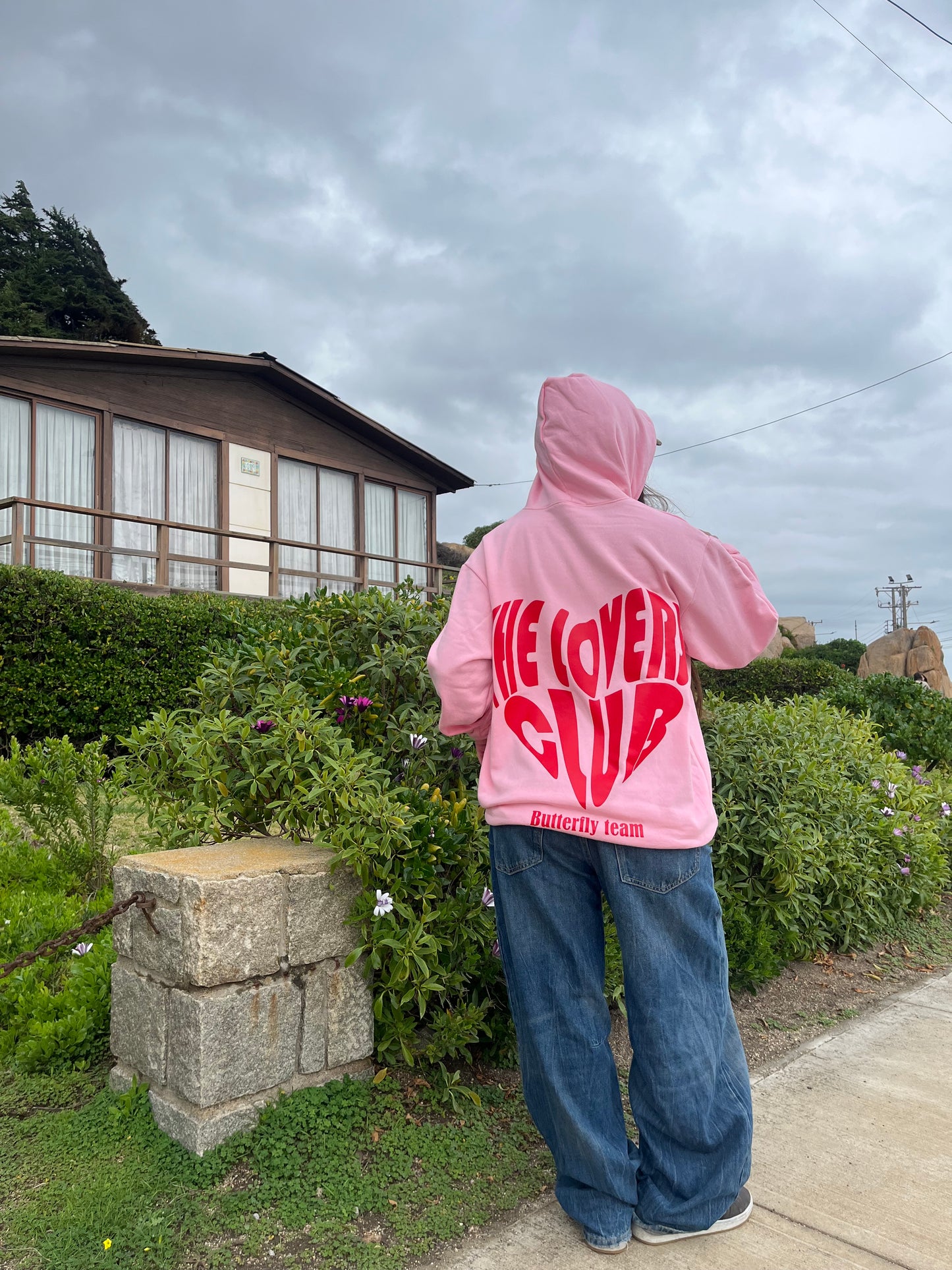 Hoodie the lovers club modelo manga globo pink