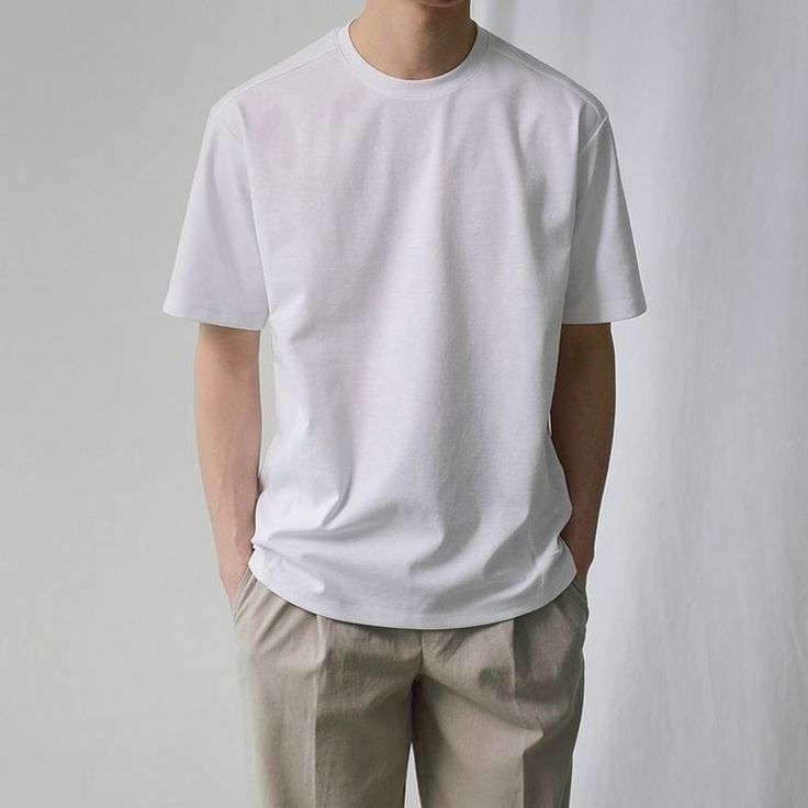 t-shirt basic blanca modelo recto