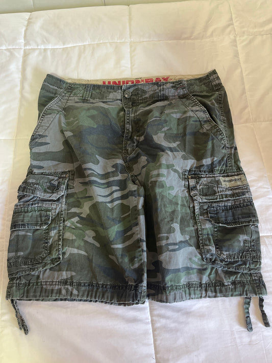 Short baggy cargo marca union bay vintage talla 48