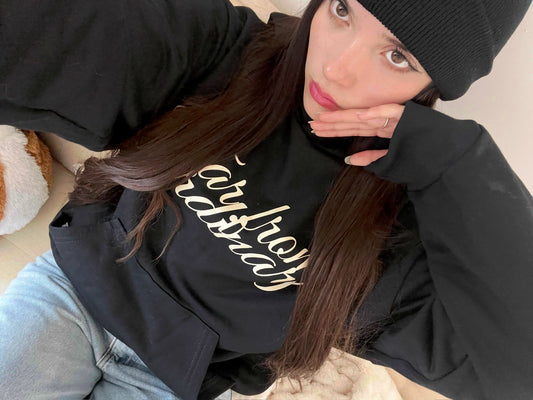 Far From Ordinary - Hoodie Mangas Globo Black