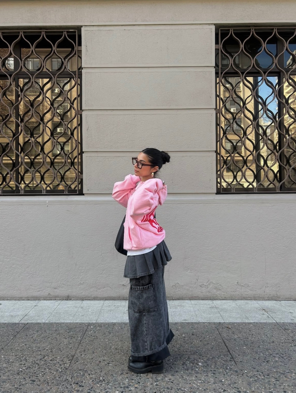 Hoodie the lovers club modelo manga globo pink