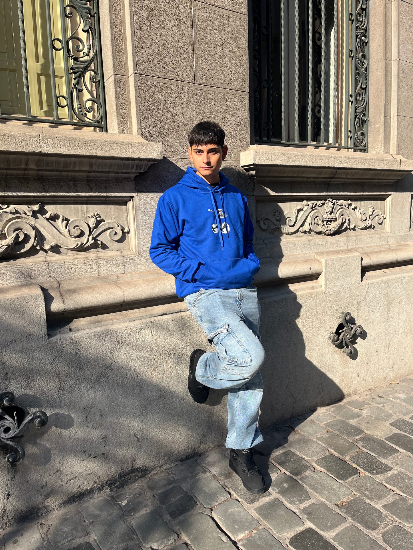 Hoodie cherry modelo clásico azul rey