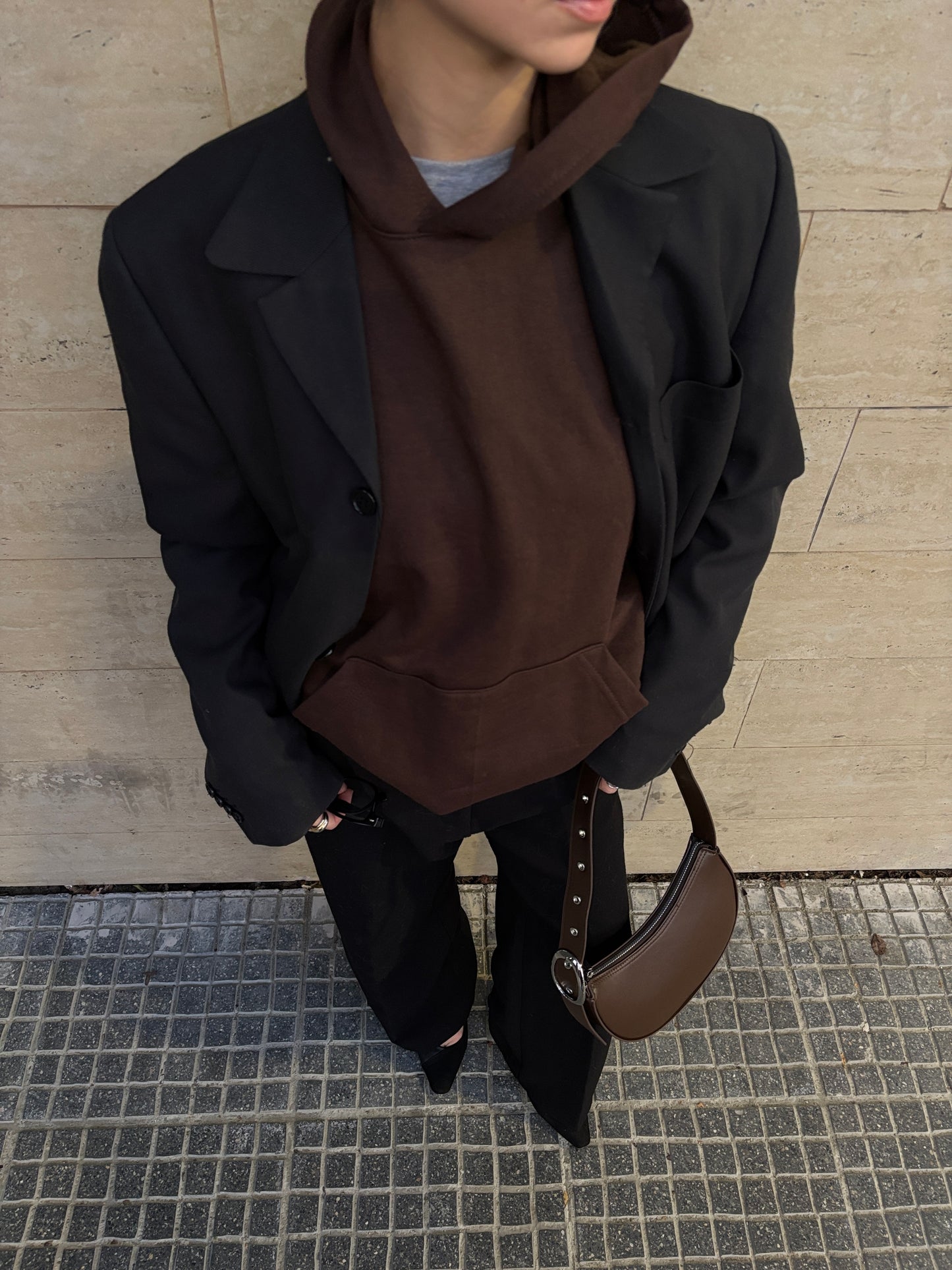 Hoodie basic marrón modelo clásico ♥︎
