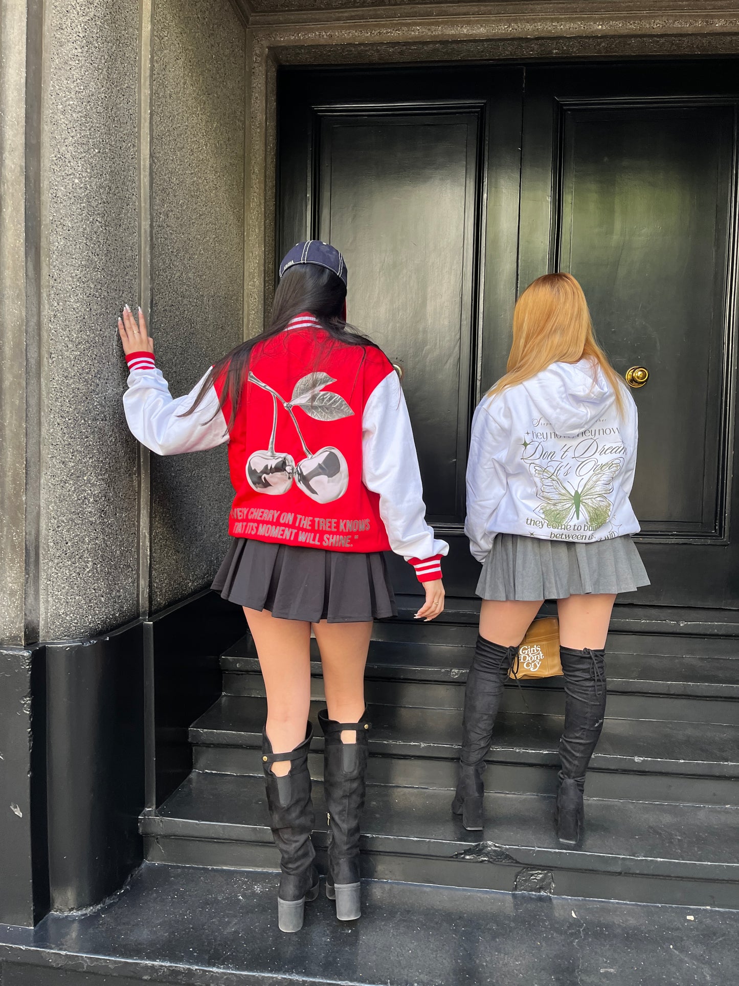 Hoodie  Don’t Dream It’s Over modelo clásico