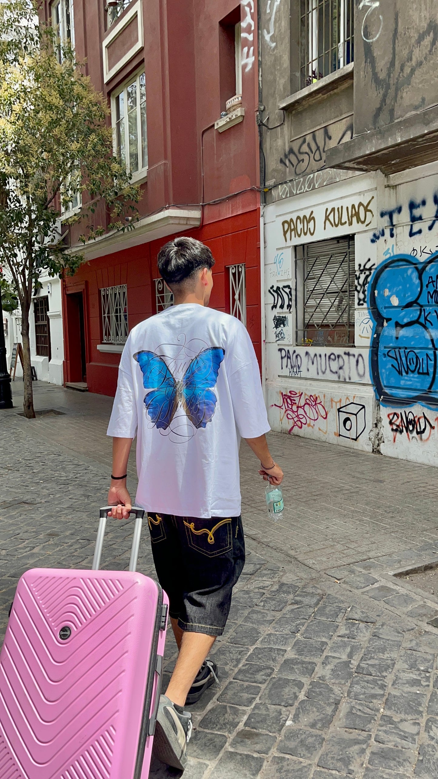 Camiseta trust the process modelo  oversized ★