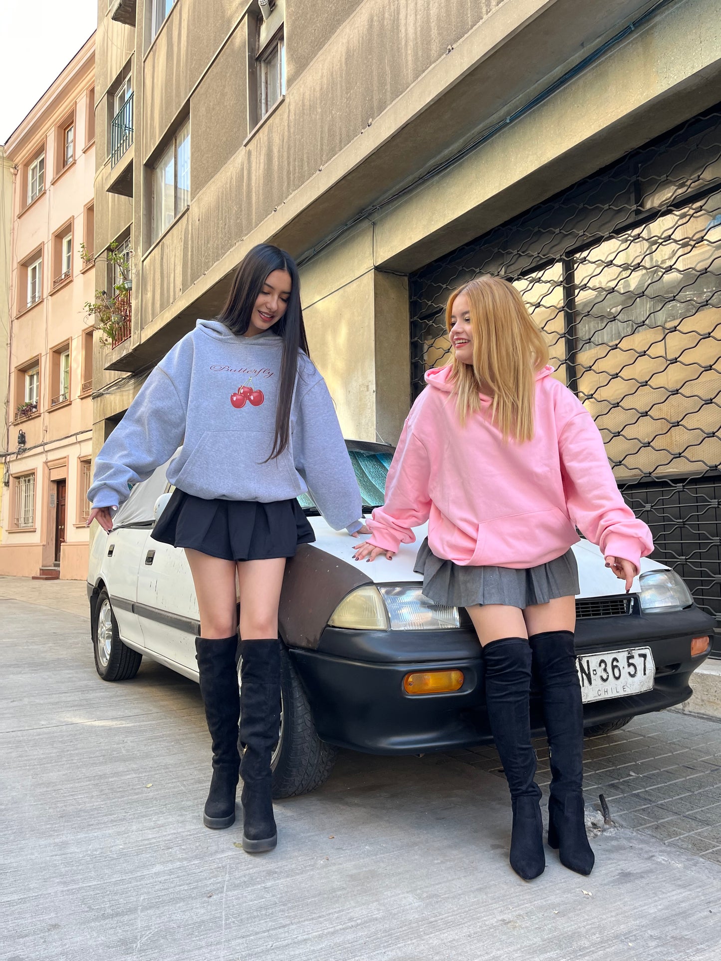 Hoodie cherry  modelo mangas globo ⭑