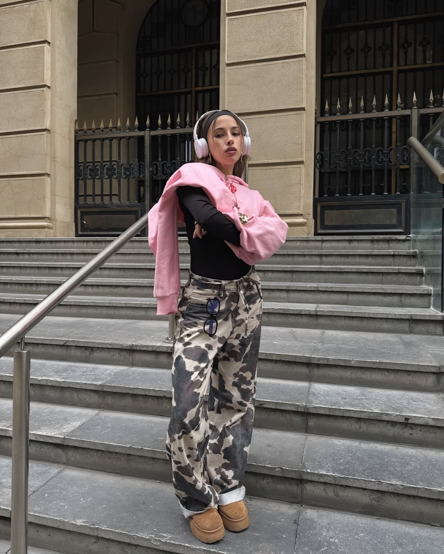 Hoodie the lovers club modelo manga globo pink