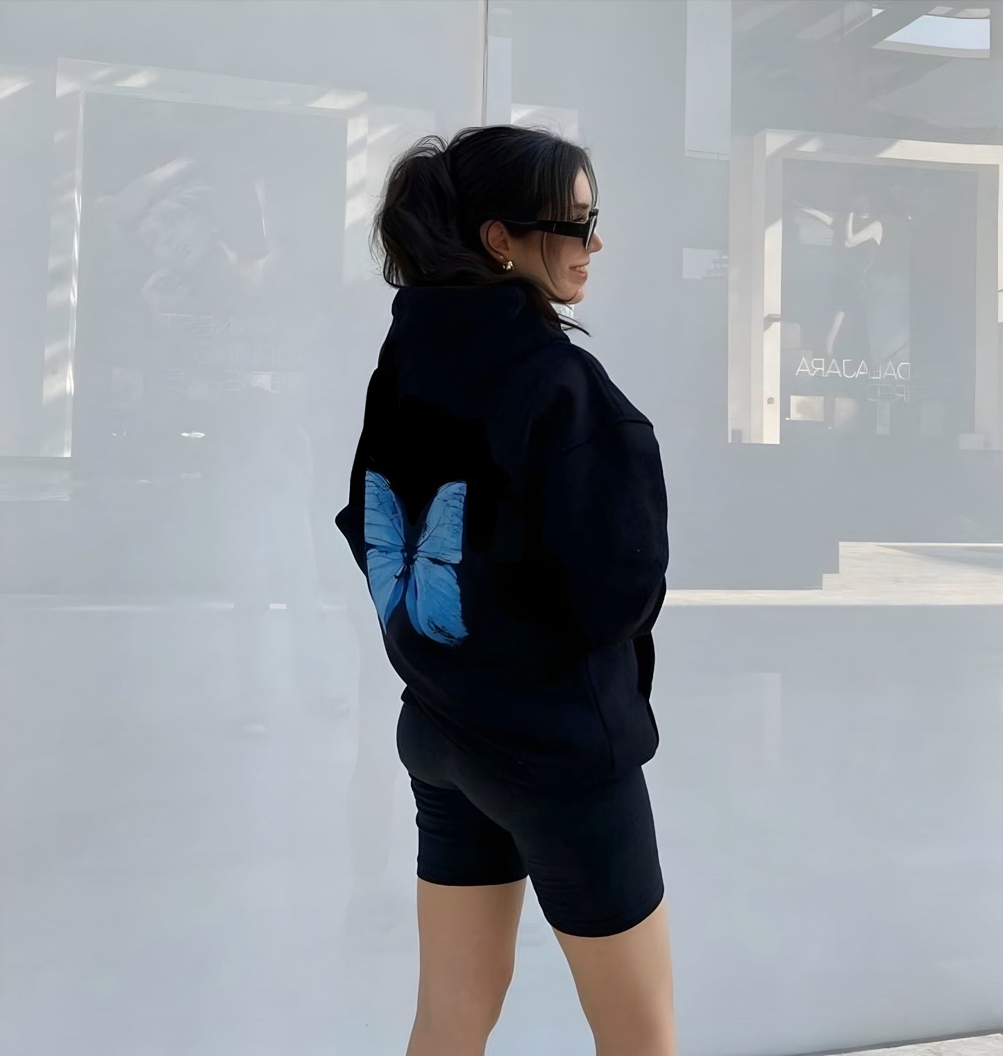 Hoodie butterfly classic modelo clasico ★