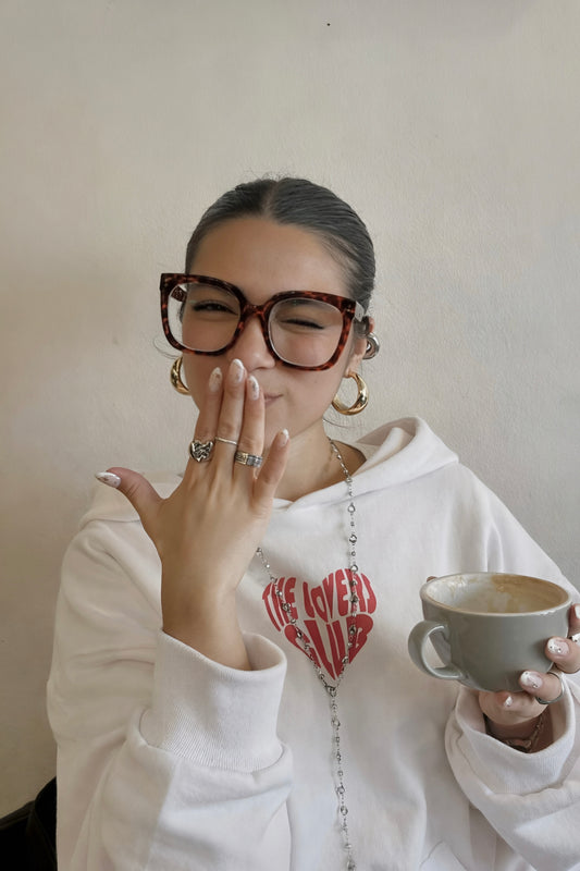 Hoodie the lovers club modelo manga globo